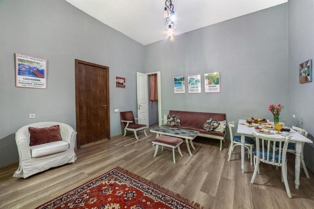Hostel Indie Mindie Тбілісі Екстер'єр фото